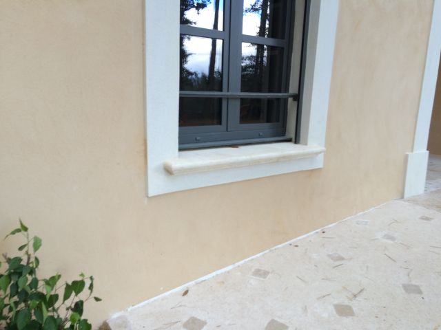Appuis de fenêtres sur mesure à Aix en Provence pour la rénovation d'un Mas