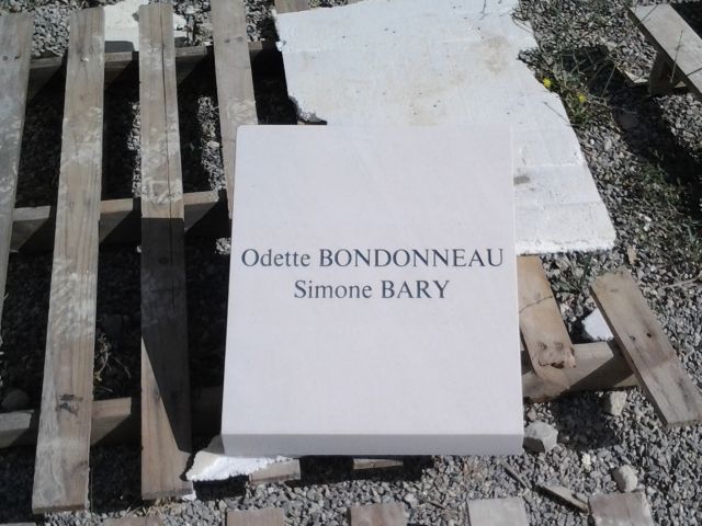 Pupitre funéraire en pierre vaucluse