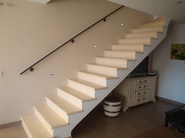 Escalier sur mesure en pierre naturelle