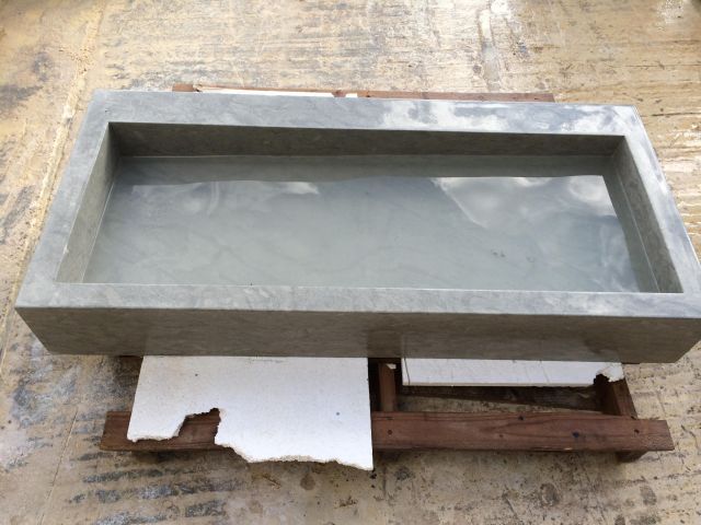 Bac en pierre naturelle