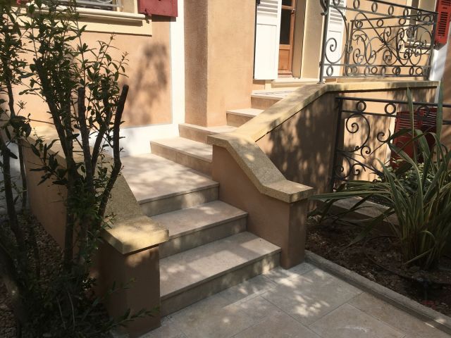 Construction de marches extérieures en Travertin à Cavaillon