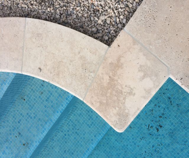 Taille de margelles de piscines
