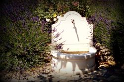 Créations en pierres naturelles à Marseille en région Sud